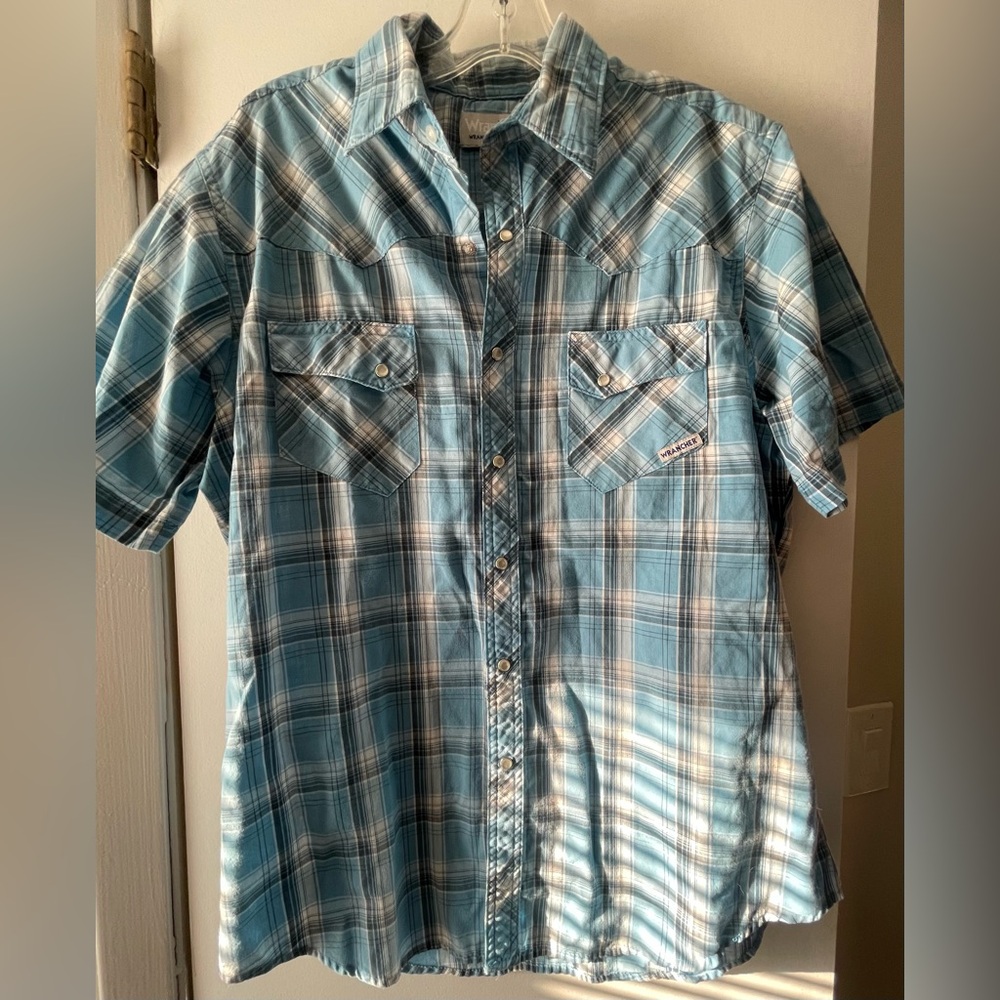 WRANGLER WRANCHER S/S PEARL SNAP LIGHT BLUE PLAID LADIES WORK SHIRT SIZE LARGE